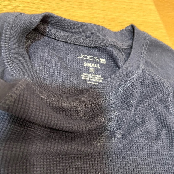 Joe’s Navy Blue Waffle Knit Shirt - Picture 4 of 4